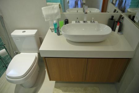 Casa à venda com 460m², 6 quartos e 4 vagasBanheiro Suíte 5 