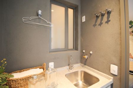 Área de Serviço de apartamento à venda com 2 quartos, 68m² em Indianópolis, São Paulo