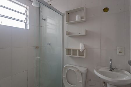 Banheiro de casa para alugar com 1 quarto, 33m² em Sacoma, São Paulo