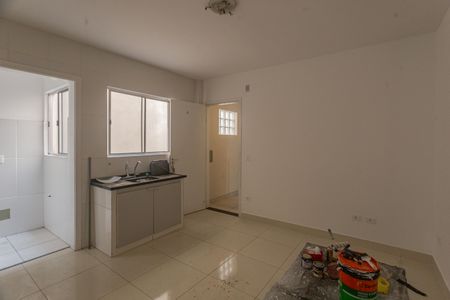 Sala e cozinha de casa para alugar com 1 quarto, 33m² em Sacoma, São Paulo