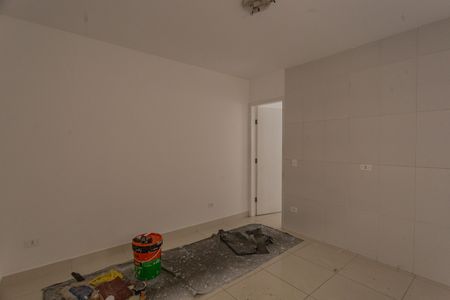 Sala e cozinha de casa para alugar com 1 quarto, 33m² em Sacoma, São Paulo