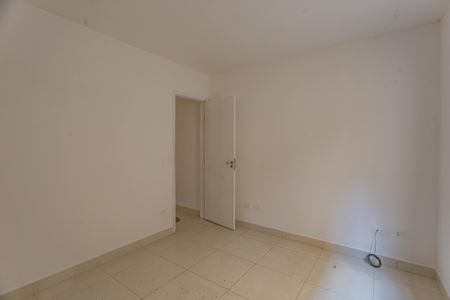Quarto de casa para alugar com 1 quarto, 33m² em Sacoma, São Paulo