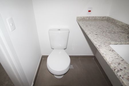 Apartamento à venda com 132m², 2 quartos e 1 vagaBanheiro da Suíte 1