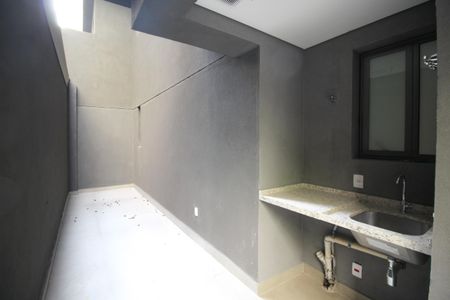 Apartamento à venda com 132m², 2 quartos e 1 vagaSacada 