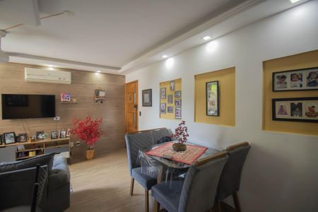 Sala de apartamento para alugar com 2 quartos, 62m² em Alcantara, São Gonçalo