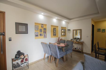 Sala de apartamento para alugar com 2 quartos, 62m² em Alcantara, São Gonçalo