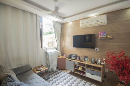 Sala de apartamento para alugar com 2 quartos, 62m² em Alcantara, São Gonçalo