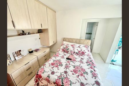 Casa de condomínio à venda com 128m², 3 quartos e 2 vagasQuarto 3 - Suíte