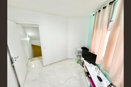 Casa de condomínio à venda com 128m², 3 quartos e 2 vagasQuarto 1