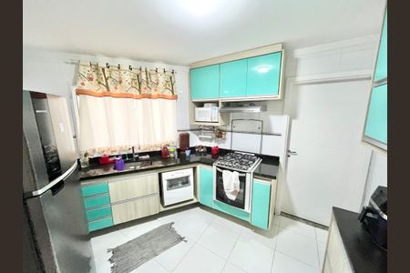 Casa de condomínio à venda com 128m², 3 quartos e 2 vagasCozinha