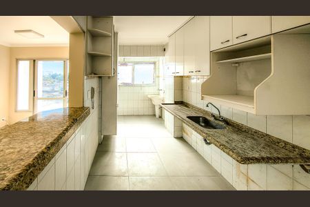 Apartamento à venda com 76m², 2 quartos e 1 vagaCozinha e Área de Serviço