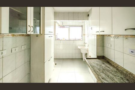 Apartamento à venda com 76m², 2 quartos e 1 vagaCozinha e Área de Serviço