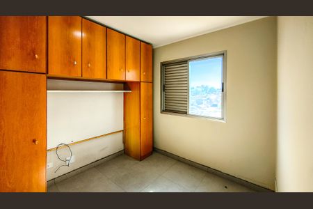 Apartamento à venda com 76m², 2 quartos e 1 vagaQuarto 2