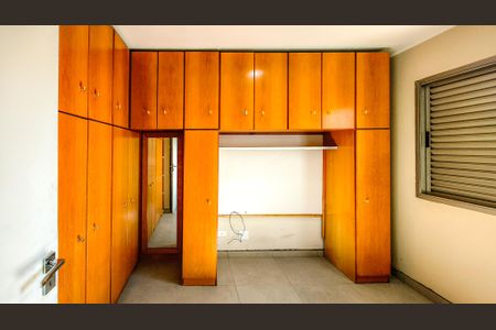 Apartamento à venda com 76m², 2 quartos e 1 vagaQuarto 2