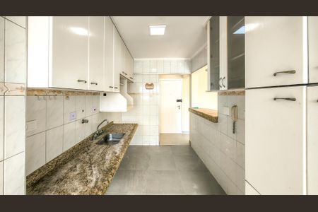 Apartamento à venda com 76m², 2 quartos e 1 vagaCozinha e Área de Serviço