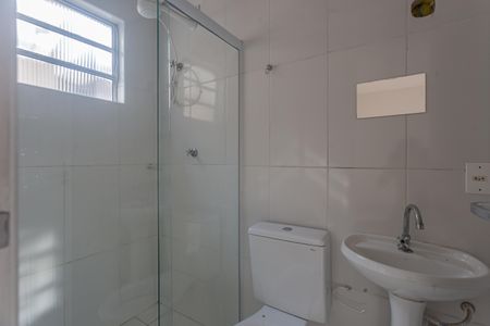 Banheiro da Suíte de casa para alugar com 1 quarto, 33m² em Sacoma, São Paulo