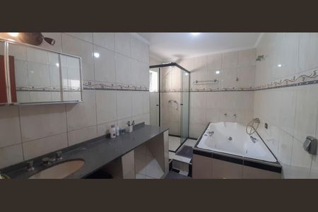 Casa à venda com 188m², 3 quartos e 2 vagasBanheiro dos Quartos
