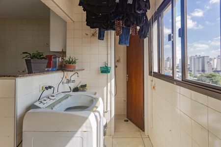 Apartamento à venda com 63m², 2 quartos e 1 vagaÁrea de Serviço