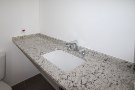 Apartamento à venda com 68m², 2 quartos e 1 vagaBanheiro da Suíte 2