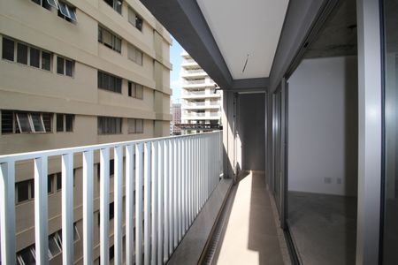 Apartamento à venda com 68m², 2 quartos e 1 vagaVaranda