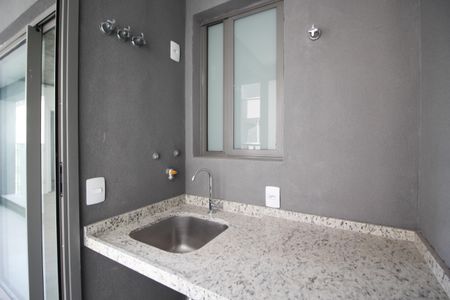 Apartamento à venda com 68m², 2 quartos e 1 vagaÁrea de Serviço
