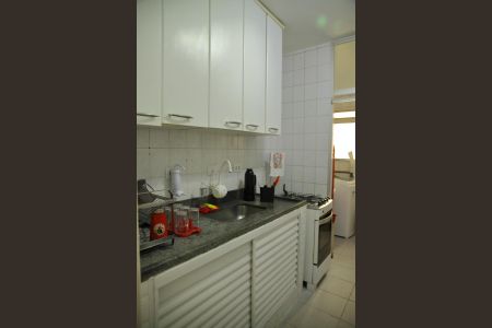 Apartamento à venda com 70m², 3 quartos e 2 vagasCozinha 