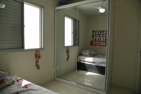 Apartamento à venda com 70m², 3 quartos e 2 vagasQuarto 2 
