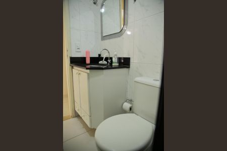 Apartamento à venda com 70m², 3 quartos e 2 vagasBanheiro Social 