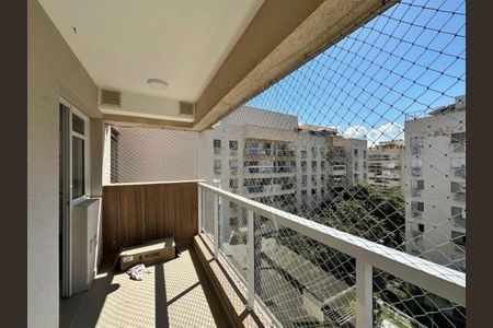 Apartamento para alugar com 73m², 2 quartos e 1 vagaVaranda