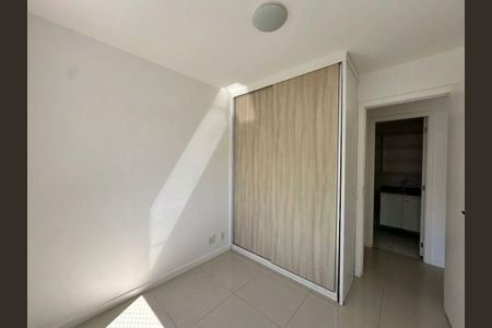 Quarto de apartamento para alugar com 2 quartos, 73m² em Recreio dos Bandeirantes, Rio de Janeiro