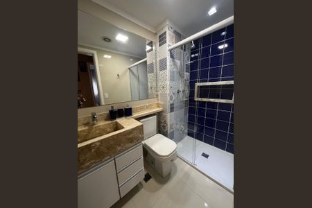 Banheiro  de apartamento à venda com 2 quartos, 65m² em Centro, Diadema