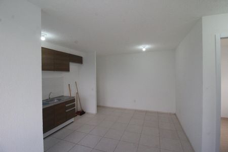 Sala de apartamento para alugar com 2 quartos, 42m² em Jardim Alvorada, Nova Iguaçu
