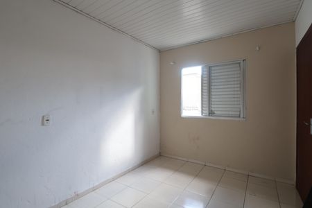 Casa para alugar com 80m², 2 quartos e 2 vagasQuarto 2
