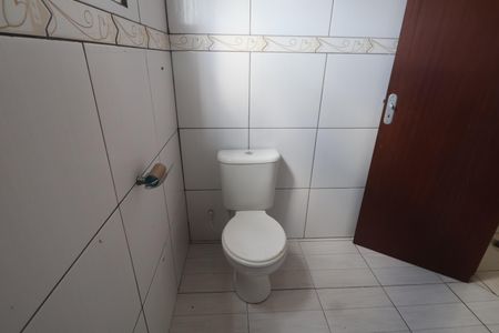 Casa para alugar com 80m², 2 quartos e 2 vagasBanheiro 