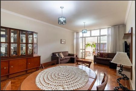 Casa à venda com 4 quartos, 200m² em Campo Belo, São Paulo