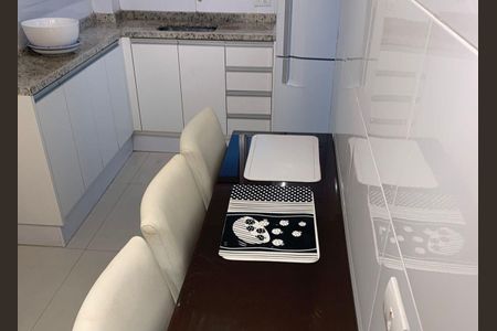 Apartamento à venda com 64m², 2 quartos e 1 vaga