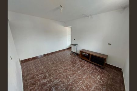 Casa à venda com 4 quartos, 250m² em Vila Santo Estefano, São Paulo