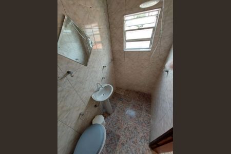 Casa à venda com 4 quartos, 250m² em Vila Santo Estefano, São Paulo