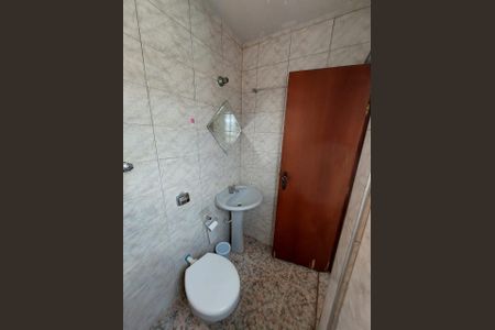 Casa à venda com 4 quartos, 250m² em Vila Santo Estefano, São Paulo