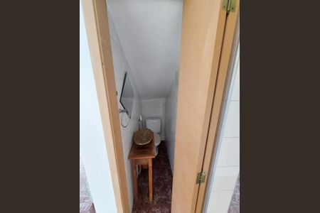 Casa à venda com 4 quartos, 250m² em Vila Santo Estefano, São Paulo