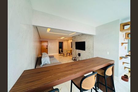 Apartamento à venda com 4 quartos, 125m² em Buritis, Belo Horizonte