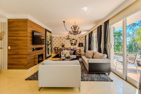 Casa à venda com 5 quartos, 850m² em Alphaville Residencial Zero, Barueri