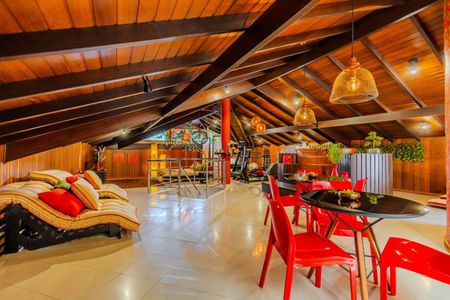 Casa à venda com 5 quartos, 850m² em Alphaville Residencial Zero, Barueri