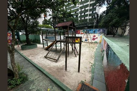 Apartamento à venda com 160m², 3 quartos e 1 vaga