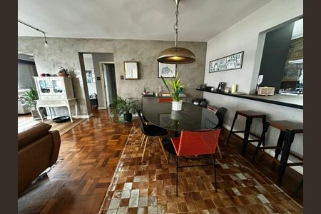 Apartamento à venda com 160m², 3 quartos e 1 vaga