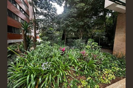 Apartamento à venda com 160m², 3 quartos e 1 vaga