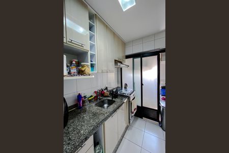 Apartamento à venda com 70m², 3 quartos e 2 vagas Apartamento à venda com 70m², 3 quartos e 2 vagasCozinha