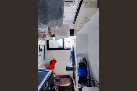 Apartamento à venda com 70m², 3 quartos e 2 vagas Apartamento à venda com 70m², 3 quartos e 2 vagasÁrea de Serviço