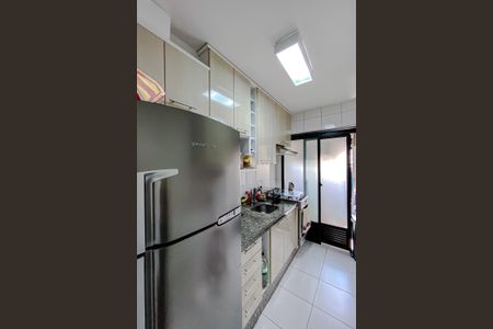 Apartamento à venda com 70m², 3 quartos e 2 vagas Apartamento à venda com 70m², 3 quartos e 2 vagasCozinha