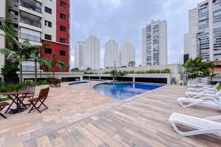 Apartamento à venda com 70m², 3 quartos e 2 vagasÁrea comum - Piscina
